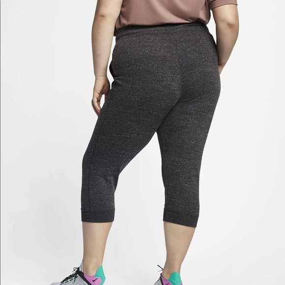 Nike Sportswear Vintage Capris 3X - Picture 8 of 9